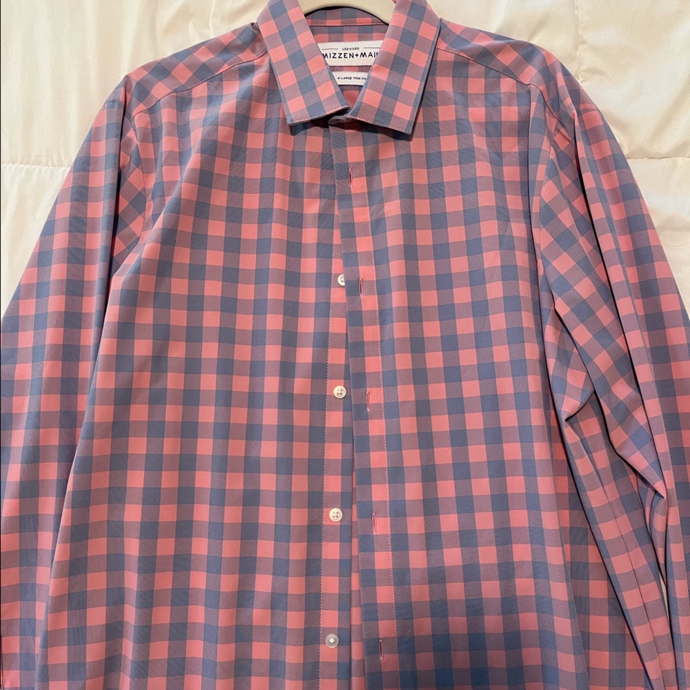 XL Button Down. Mizzen and Main